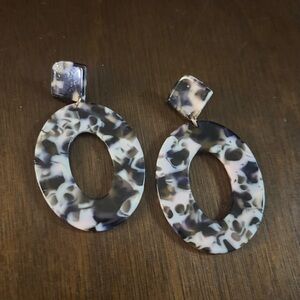 Chunky Oval Tortoiseshell Earrings